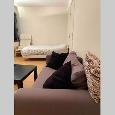 Studio Dans Le 14eme Arrondissement De Parigi